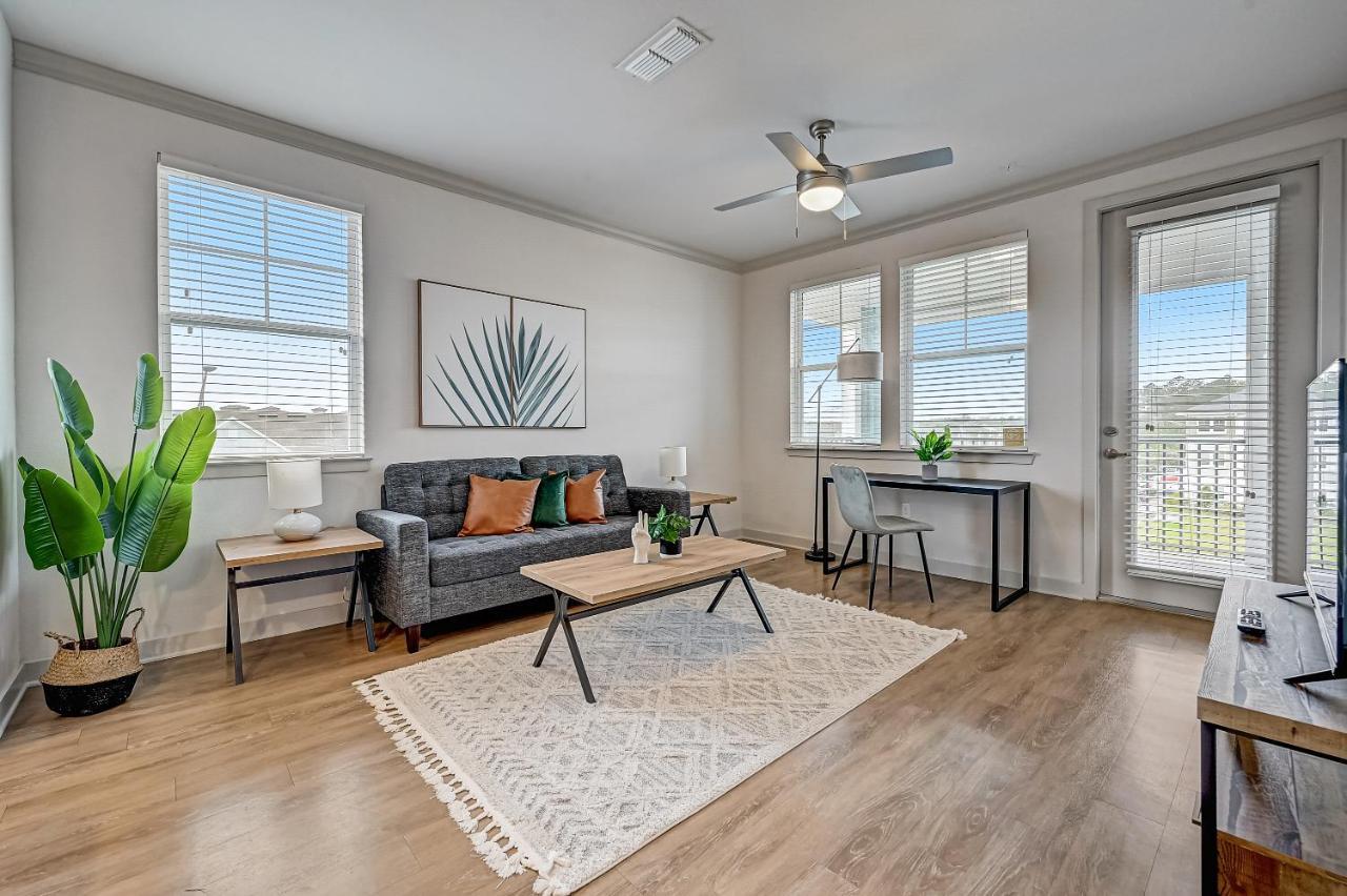 Frontdesk The Point At Tamaya Apts Jacksonville Apartment Екстериор снимка